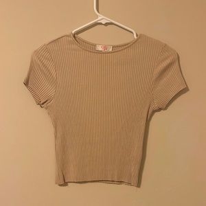 Girl’s cute fitted tee.